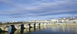 Mâcon : l'antique pont St Laurent sur la Saône